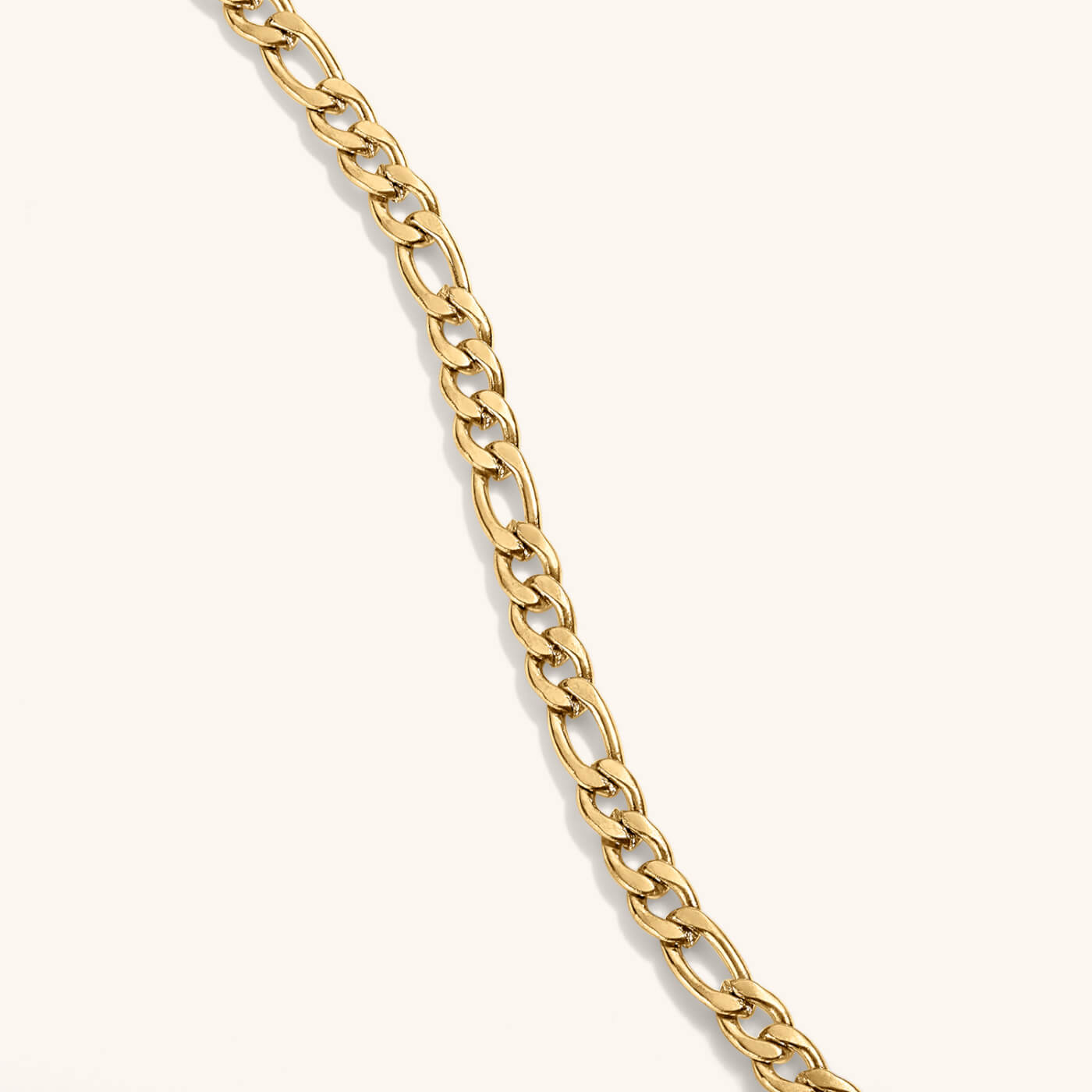 Poet Necklace (Gold) with Chain Closeup