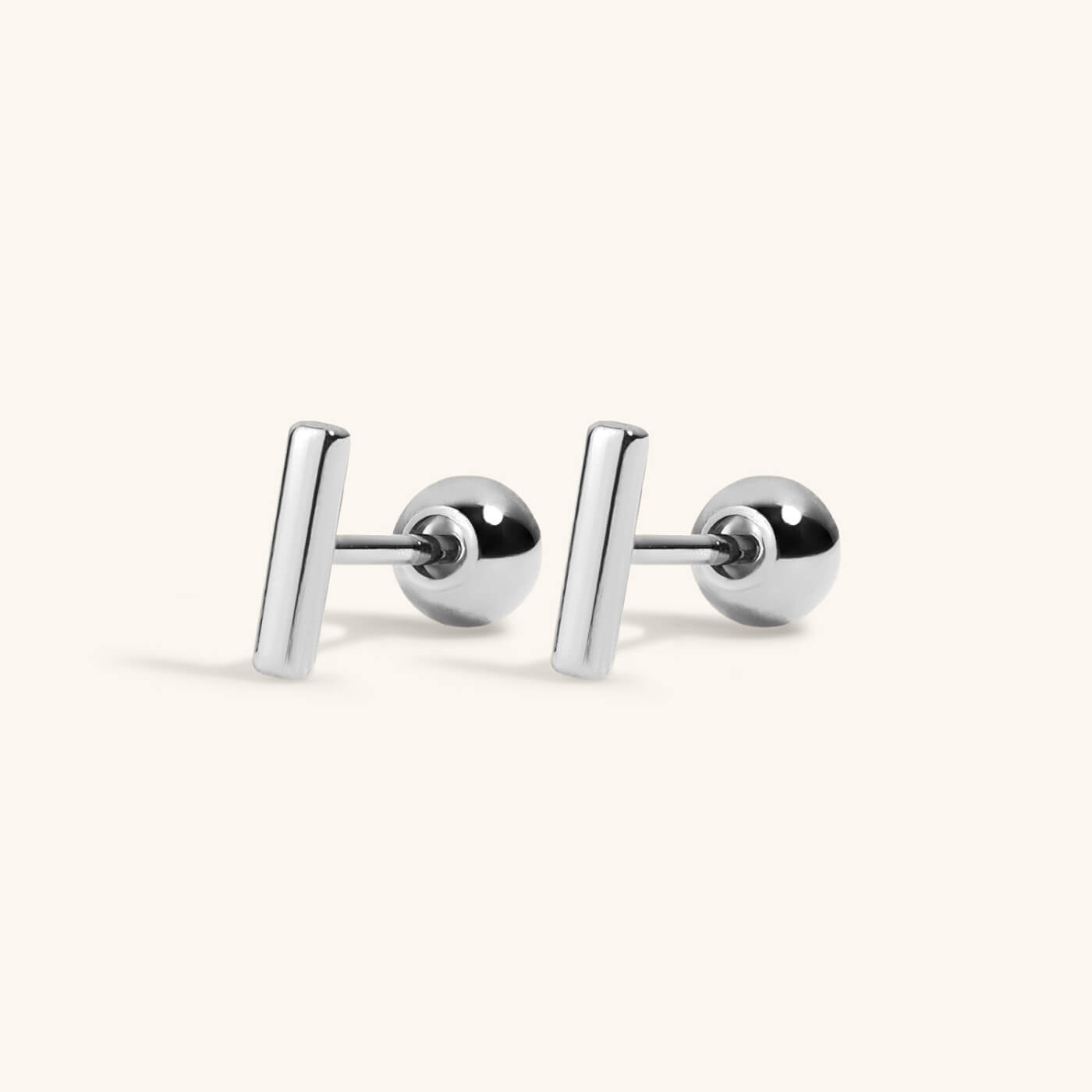 Little Bar Studs in Titanium (Silver)