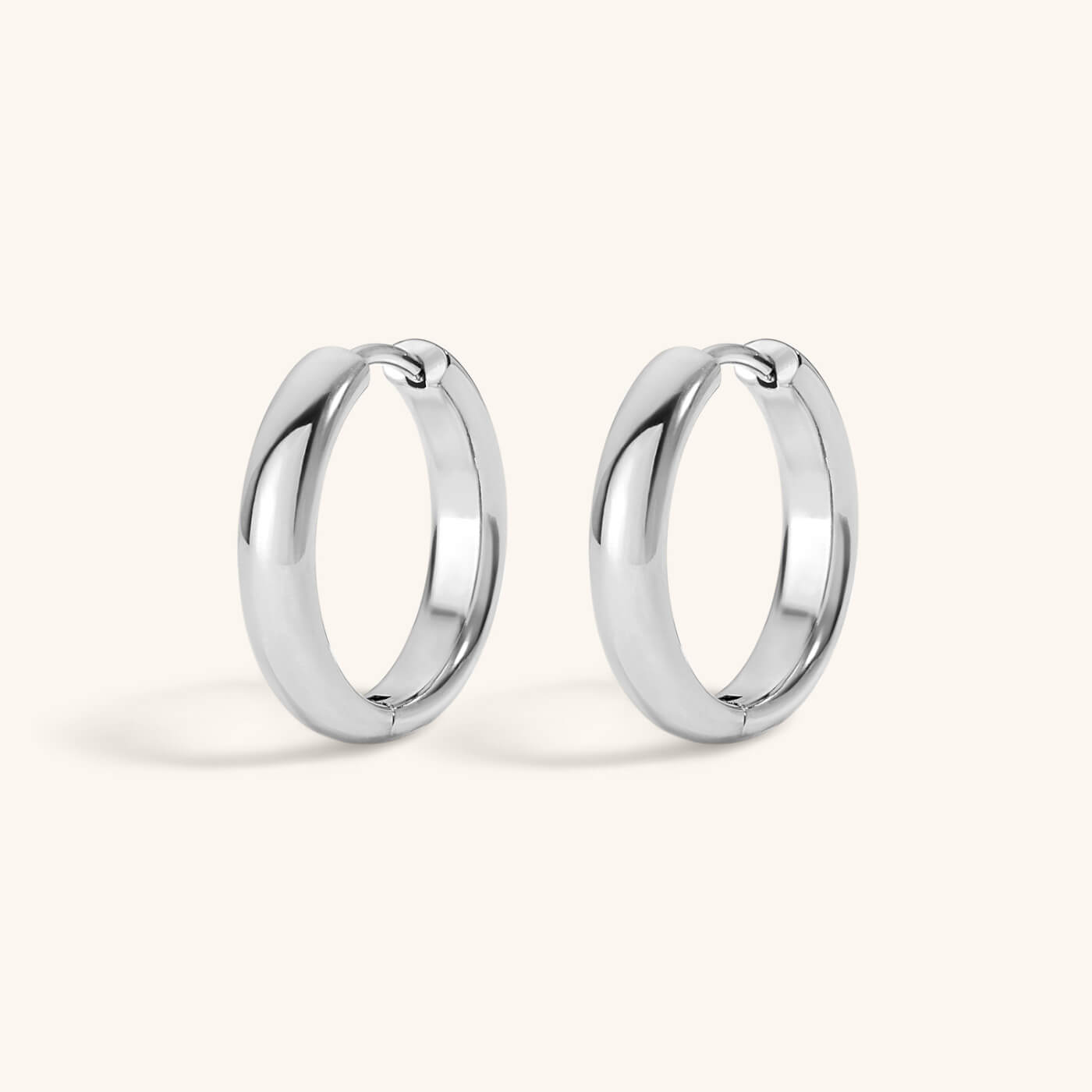 Bold Hoops in Titanium (Silver)